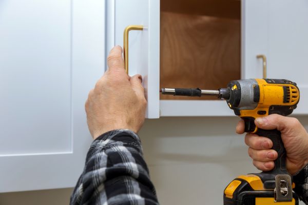 Cabinet Repair in Pflugerville