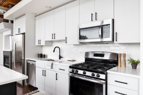 Cabinet Restyling in Pflugerville