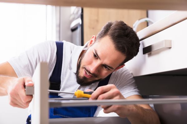 Cabinet Drawer Installation in Pflugerville