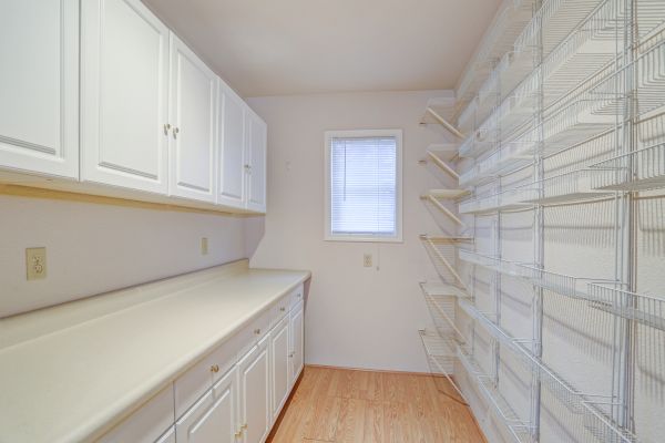 Pantry Repair in Pflugerville