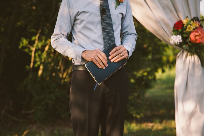 Who Does Cabinet Service